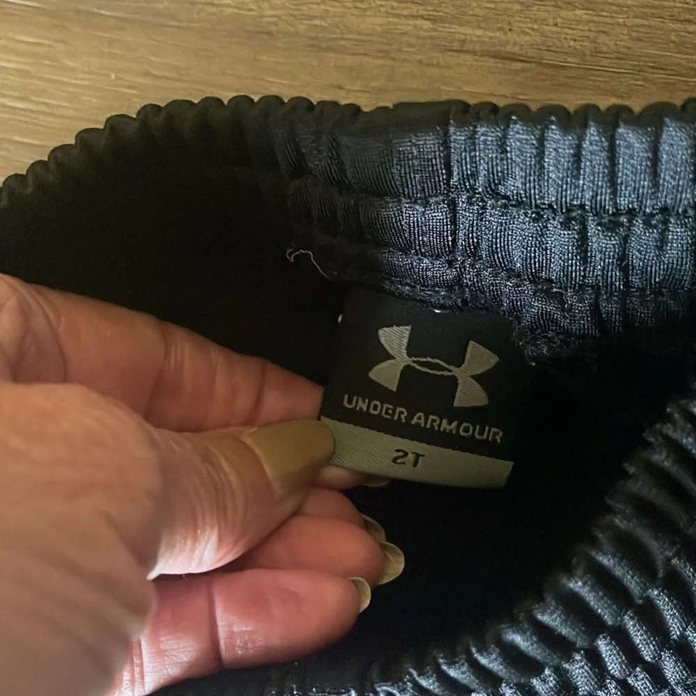 Under Armour, long black pants with elastic waist 2T